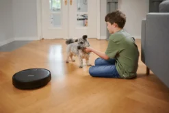 SEVERIN Saugroboter Mit Fernbedienung 7026 Für Teppich- Und Hartbödenreinigung -Deutschland Severin Verkaufs-Shop 55e327d75508c75a4dd3fb1868852d26